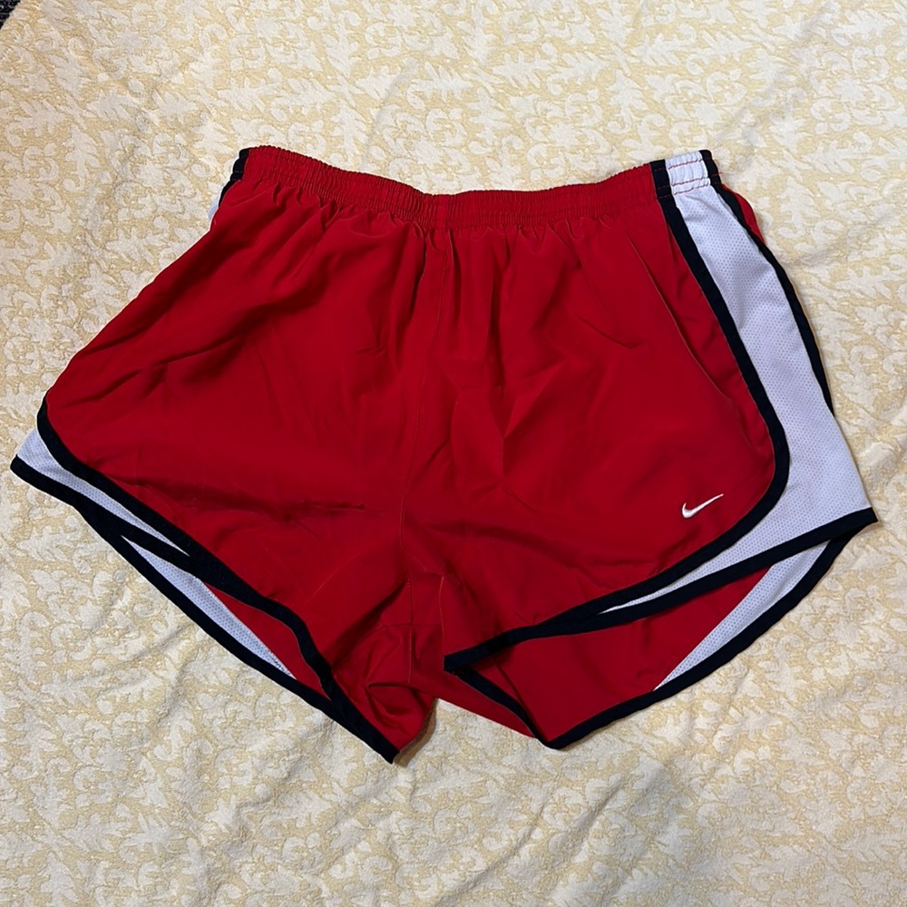 Vintage women’s red Nike running shorts